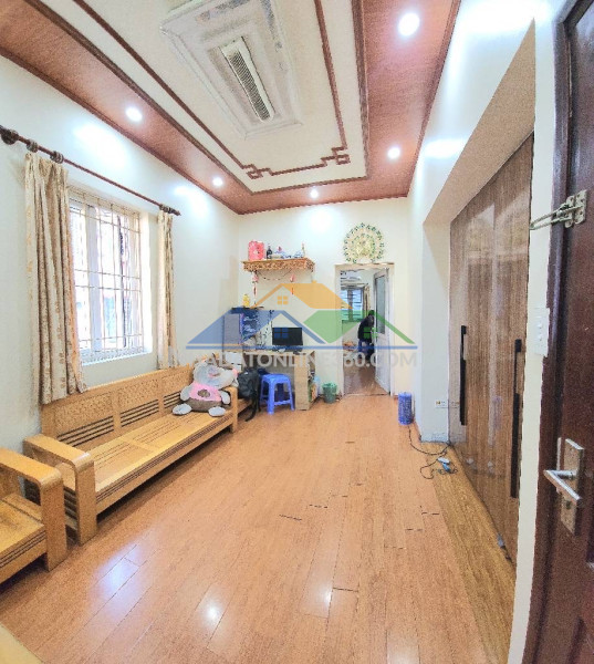 Tập thể ba đình 85m 2 ngủ giá 3,9 tỷ,ngõ ô tô tránh,nhà lô...