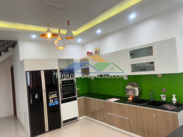 Nhà đẹp - giá tốt chính chủ bán nhanh nhà trung tâm thành phố...