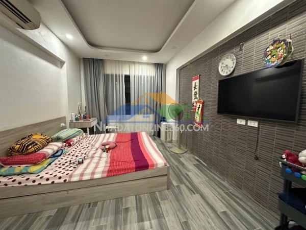 Bán nhà đẹp nguyễn văn cừ - lô góc ô tô- dân xây- view cầu chương dương- 35m nhỉnh 7 tỷ