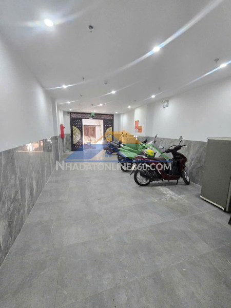 Siêu hiếm ccmn phân lô – vỉa hè – ngõ thông – 12 phòng khép kín – thang máy – pccc chuẩn