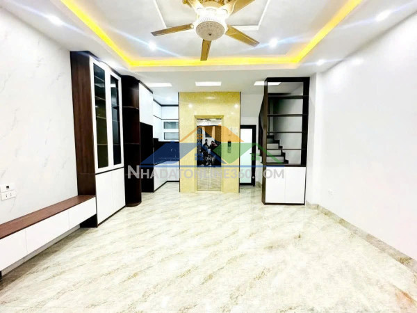 ????: không quy hoạch - nở hậu - 50m ra chợ - bán nhà thanh xuân