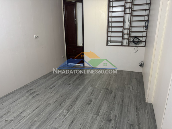 Cho thuê phòng tầng 2 & tầng 3 – nhà 5 tầng, ngõ 77 phố 8/3,...