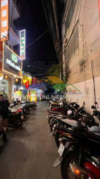 Do mình về quê cưới vợ nên cần nhượng lại quán đang kinh...