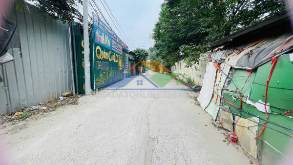 Chính chủ bán đất 300m² có mặt tiền 10m tặng xưởng rộng...