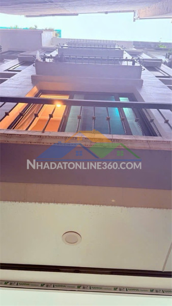 Nhà đẹp- giá tốt cần bán nhanh nhà 5 tầng mặt ngõ to rộng, mt 5,2 m gần hồ tây, tp hà nội