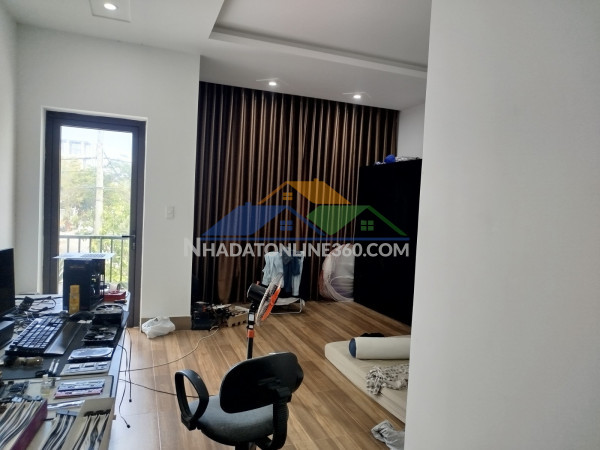 Bán nhà 3 tầng 105m2 giá 7,5 tỷ hói kiểng 6 nam hòa xuân đường 7,5m