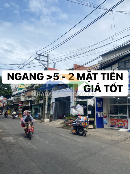 Ngay ngã tư kênh tân hoá – giáp đầm sen – 2 mặt tiền – 82m – dòng tiền 15tr - giá tốt