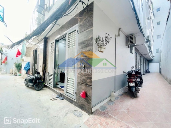 Xuân la dt 38m xmt 5m,5 tầng 9,3 tỷ nhà đẹp,lô góc,ngõ 3m,gần phố,tương lai mở đường gần nhà