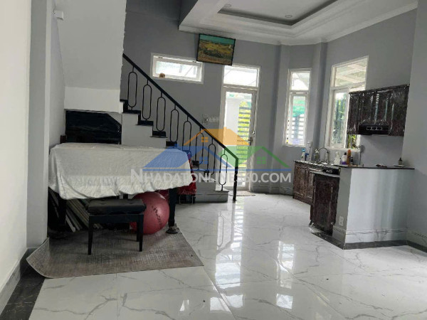 Căn góc 2 mặt tiền đẹp đường trường lưu,long trường,quận 9????nhỉnh 7ty
- diện tích 73m ngang 7.5 x dài 10m 
- kết cấu 1 trệt 2 lầu 4 phòng ngủ 3wc
- đường