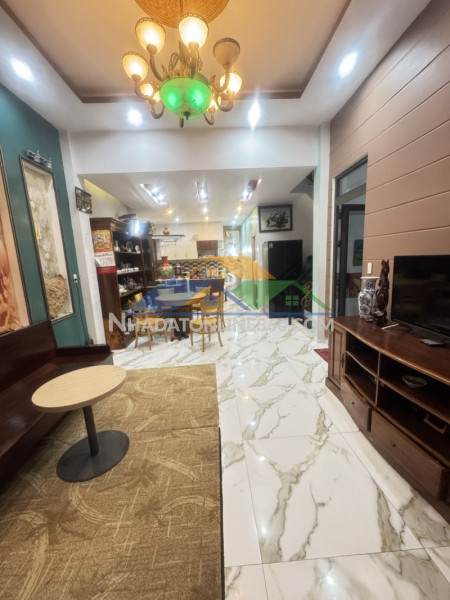 ♪  kiệt ô tô đậu cửa, sát mt khu cẩm bắc, 80m2, 2 tầng, cực xịn, 3pn, 4.x tỷ