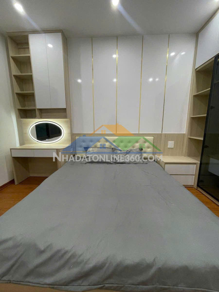 Siêu phẩm giáp bát - 5 tầng thang máy - full  nội thất  40m2 5 tầng mặt tiền 3.1m giá 11.8 tỷ