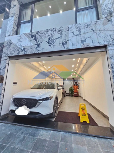 Nhà đẹp cổ linh, 8 tầng thang máy, đối diện aeon, gara, full nội thấ