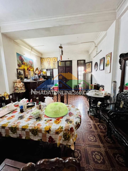 Bán nhà mặt phố tuệ tĩnh, 35m2, 3 tầng, 26 tỉ, vỉa hè rộng, kinh doanh đỉnh, dòng tiền 30tr/tháng