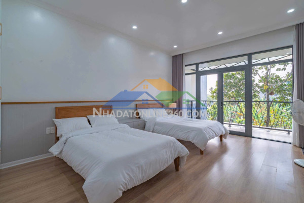 ???? bán căn nhà 3 tầng mặt tiền kiệt chính phạm ngũ lão ngay ngã 3 võ thị sáu, phú hội