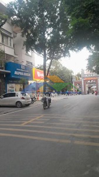 Chính chủ bán nhanh nhà mới xây 5 tầng tại  phố văn la - kiến...