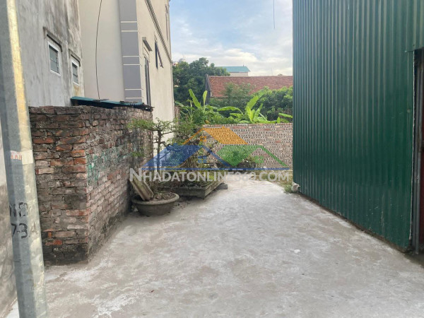 Chính chủ cần bán căn chung cư 121,5 m2 blue star - gia lâm, giá 9.8 tỷ, lh 0985865658