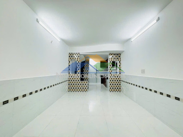 L1576 ⭐️ sát chợ hạnh thông tây, shr, vuông, 2 tầng, 3x8m, 2.x tỷ