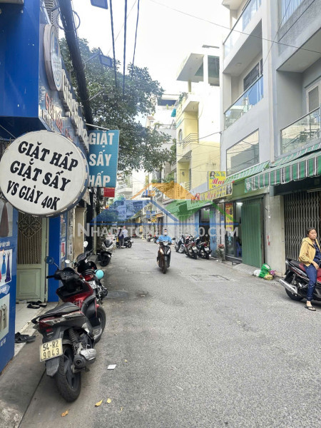 Bán nhà chính chủ - hoàng hoa thám - bình thạnh - 5 tầng hoàn công đủ - hxh thông - kinh doanh - bán 8.4 tỷ - tl