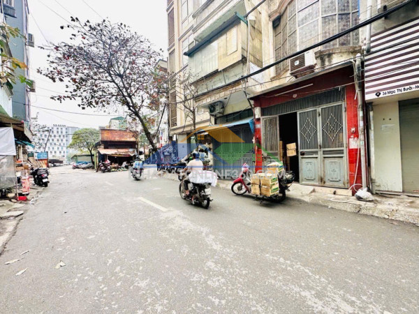 Sở hữu ngay lô đất 3 mặt tiền đẹp - giá tốt - vị trí...