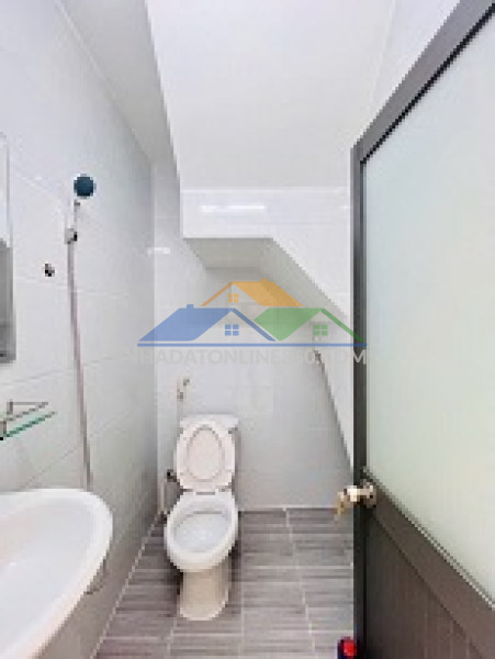 Bán gấp nhà mới btct – hẻm phạm thế hiển – phường bình đông – quận 8 – tp.hcm