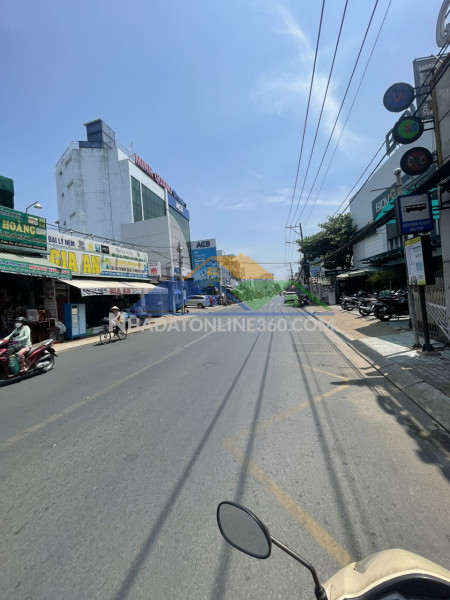 Bán nhà mặt tiền 17x40m nở hậu 20m giá 50 tỷ đường lê...