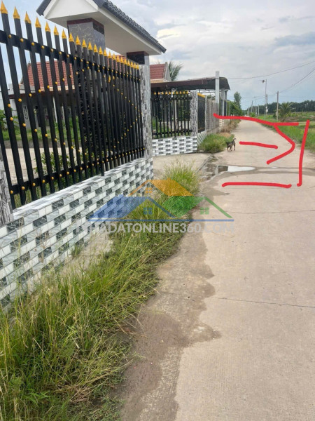 Đất đẹp - giá tốt - bán gấp lô đất tiềm năng tại  xã bình thành, đức huệ, long an