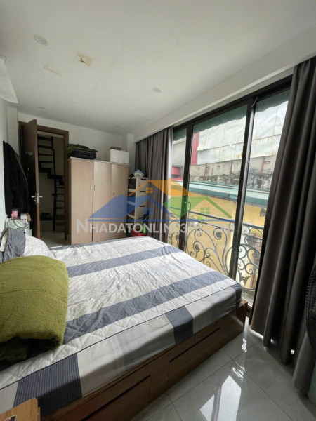 Mặt phố đại cổ việt – lô góc – kinh doanh sầm uất- hiếm...