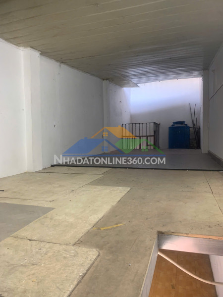 Cho thuê nhà cấp 4 tại khu đền lừ  35m² + gác xép 25m² 5 triệu/tháng