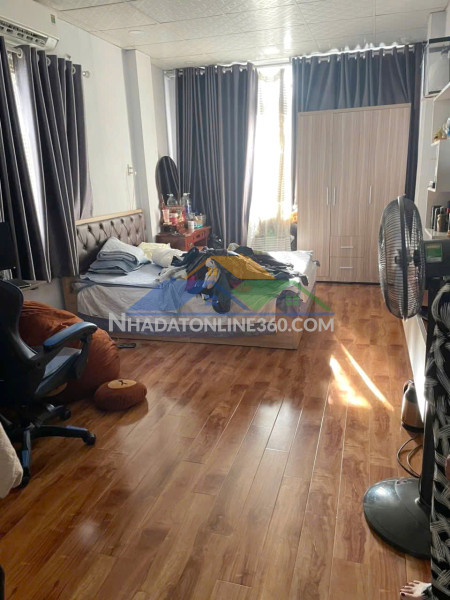 Nhà cách mặt tiền 3 căn 2 lầu+st lộ giới ít dương bá trạc p1q8