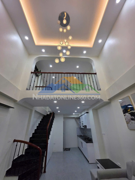 Nhà đẹp đón tết - sẵn về ở - phân khúc hót tại khu vực - hơn phút ra hồ tây- lạc long quân 36 m, 5 t, mt 5 m.