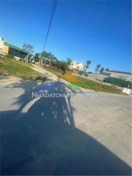 Hot hot - cần bán lô đất vị trí đẹp  tại khối 8 xã nghi phong,huyện nghi lộc, tỉnh nghệ an