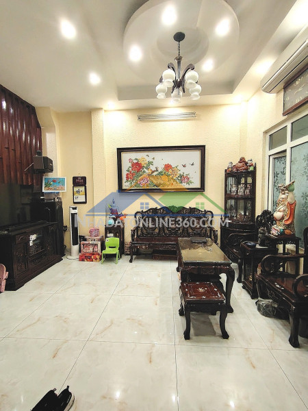 Bán nhà mặt phố trần hưng đạo, 50m2, 5 tầng, mặt tiền 5m, 50 tỷ, vỉa hè rộng, dòng tiền 60tr/tháng