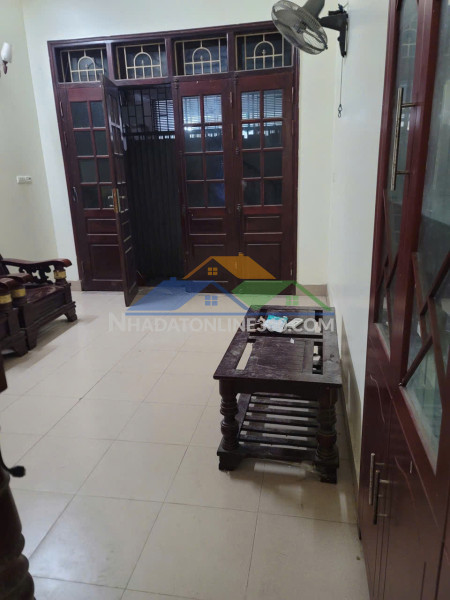 Cho thuê nhà ngõ ô tô lê đức thọ  45m² x 3 tầng, 3pn – 2wc 11 triệu