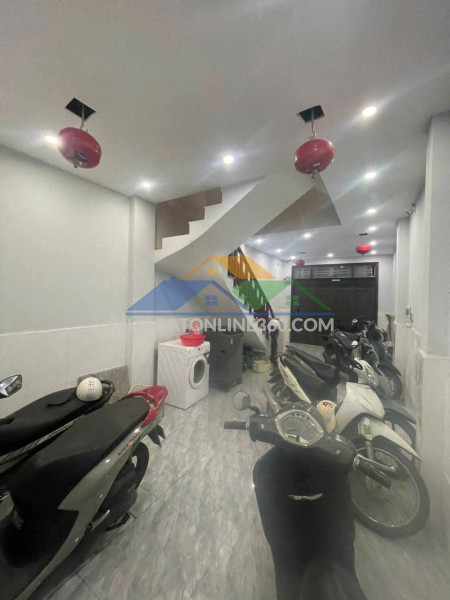 Nhà dòng tiền giá tốt nhất khu vực - nhanh mới kịp- thịnh quang 38 m, 6 tầng, mặt tiền 3.6 m, nhỉnh 10 tỷ