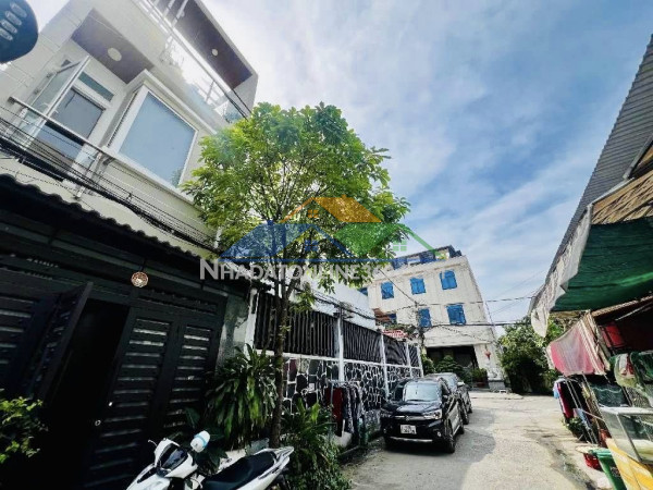 Giáp aeon tân phú – hẻm tải tránh – n.hà mới 60m – 3 tầng – 4pn chỉ 6 đ.ồng