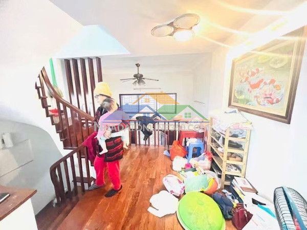 Võ chí công nhà mới toanh thang máy 8.9 tỷ