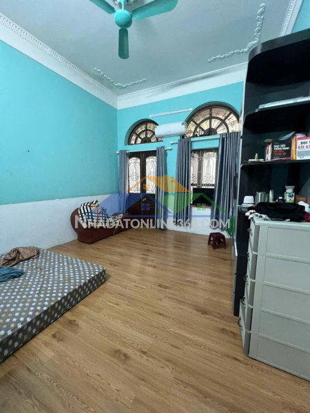 Hiếm có khó tìm, lõi ba đình, giá trị tương lai, sự lựa chọn tốt cho các nhà đầu tư- đặng tất 70 m, 4t