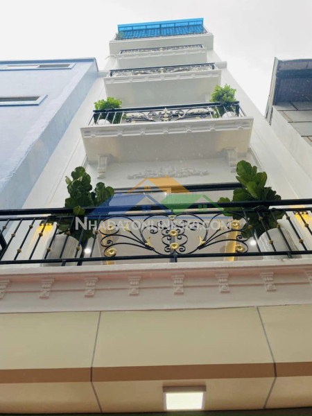 Cạnh nhổn – nhà 5 tầng đẹp – ô tô đỗ cửa – ngõ thông tứ tung