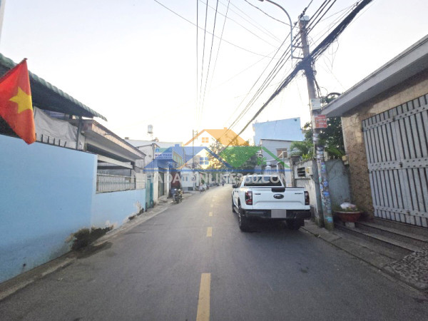 Ngộp bank bán gấp mặt tiền kd sầm uất 68m2_4x17m chỉ 7,2 tỷ...