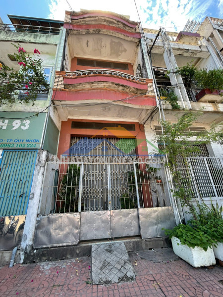 Bán nhà mặt tiền trần hưng đạo – vị trí kim cương giữa...