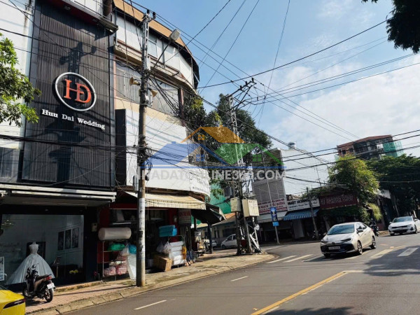 Nhà đẹp – giá tốt –chính  chủ cần bán gấp căn nhà tại p....