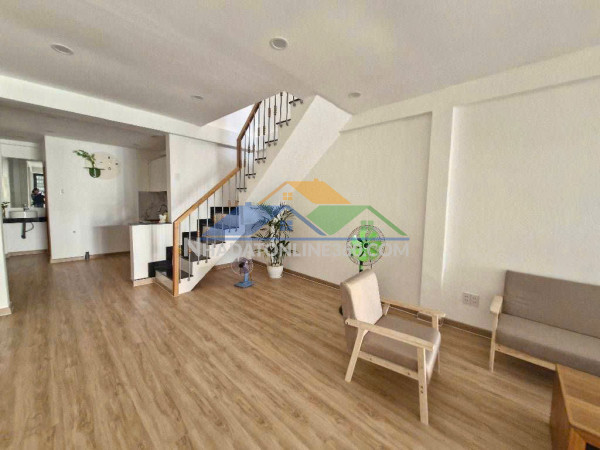 Nhà quận 2-mới đẹp vào ở ngay-gần trường-sổ riêng_không quy hoạch-4,5tỷ