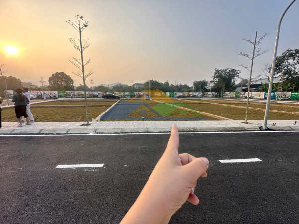 Hot ! sở hữu ngay lô đất đẹp - giá tốt - vị trí đắc địa...