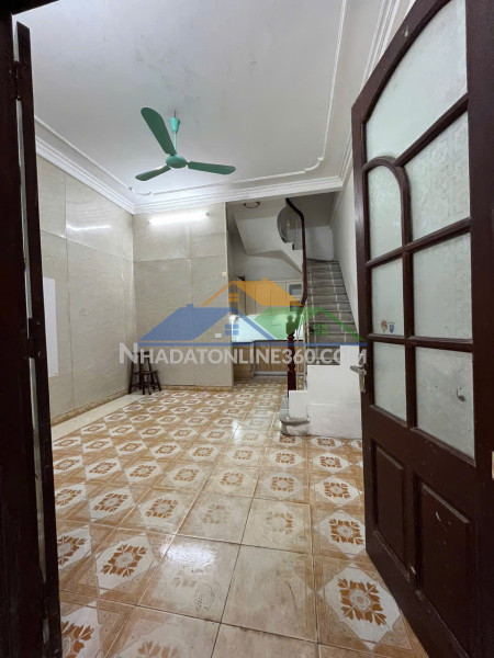 Cho thuê nhà 3 tầng tại ngõ 15 gốc đề, 30m² x 3 tầng, 2 ngủ...