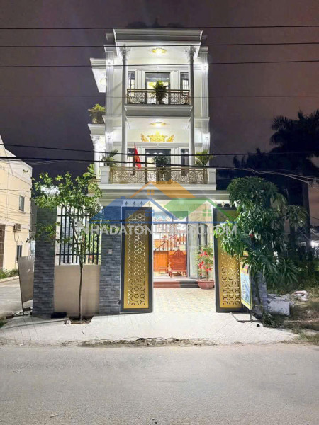 Nhà 1 trệt 2 lầu, phong cách biệt thự, ngang 6m, 2 mặt tiền, 1 xẹt bùi hữu nghĩa.