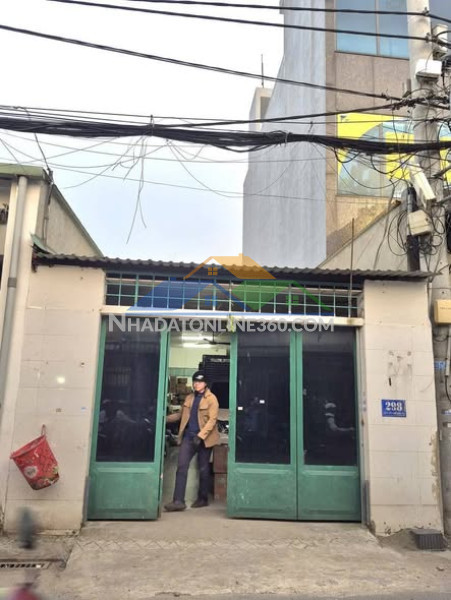 Bán nhà mặt tiền 5x24m giá 7,9 tỷ đường hiệp thành 17