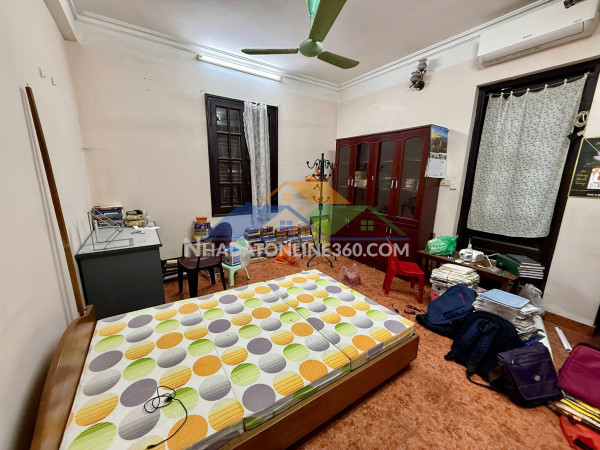 Bán nhà hàng chuối, 76m2, 5 tầng, mặt tiền gần 7m, 32.3 tỷ, ngõ rộng, kinh doanh homestay