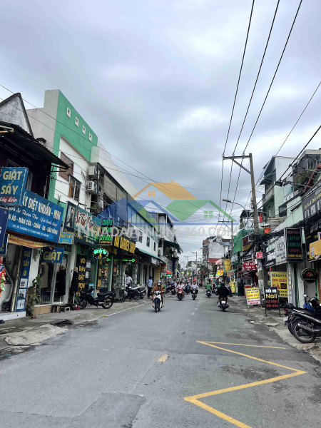 Định cư bán gấp nhà mặt tiền kd đỉnh ngay đh ngân hàng – 3 tầng, ngang khủng 8.6m chỉ 4 tỷ nhỉnh cho thuê 20tr/th.