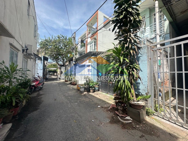 Bán nhà hxh nguyễn thị kiểu, q.12, 4x17m, 68m2, 4pn/nhỉnh 3ty