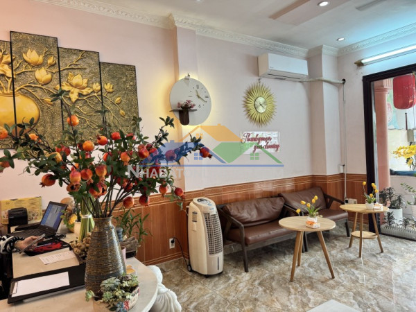 Khách sạn mặt tiền lý thường kiệt hội an, 20 phòng, có hồ bơi, 218m2, chỉ 31 tỷ